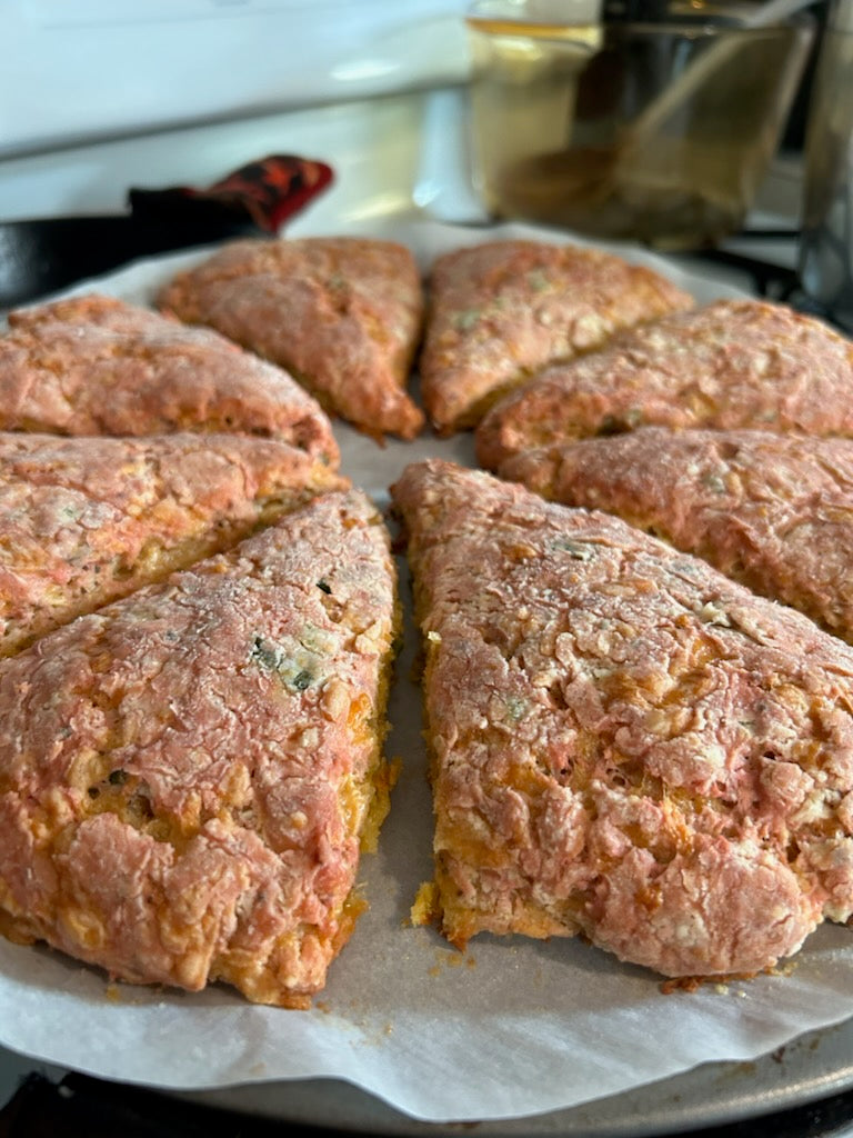 Fun Recipes to Experiment: King Arthur Cheese and Scallion Scones Adaptation